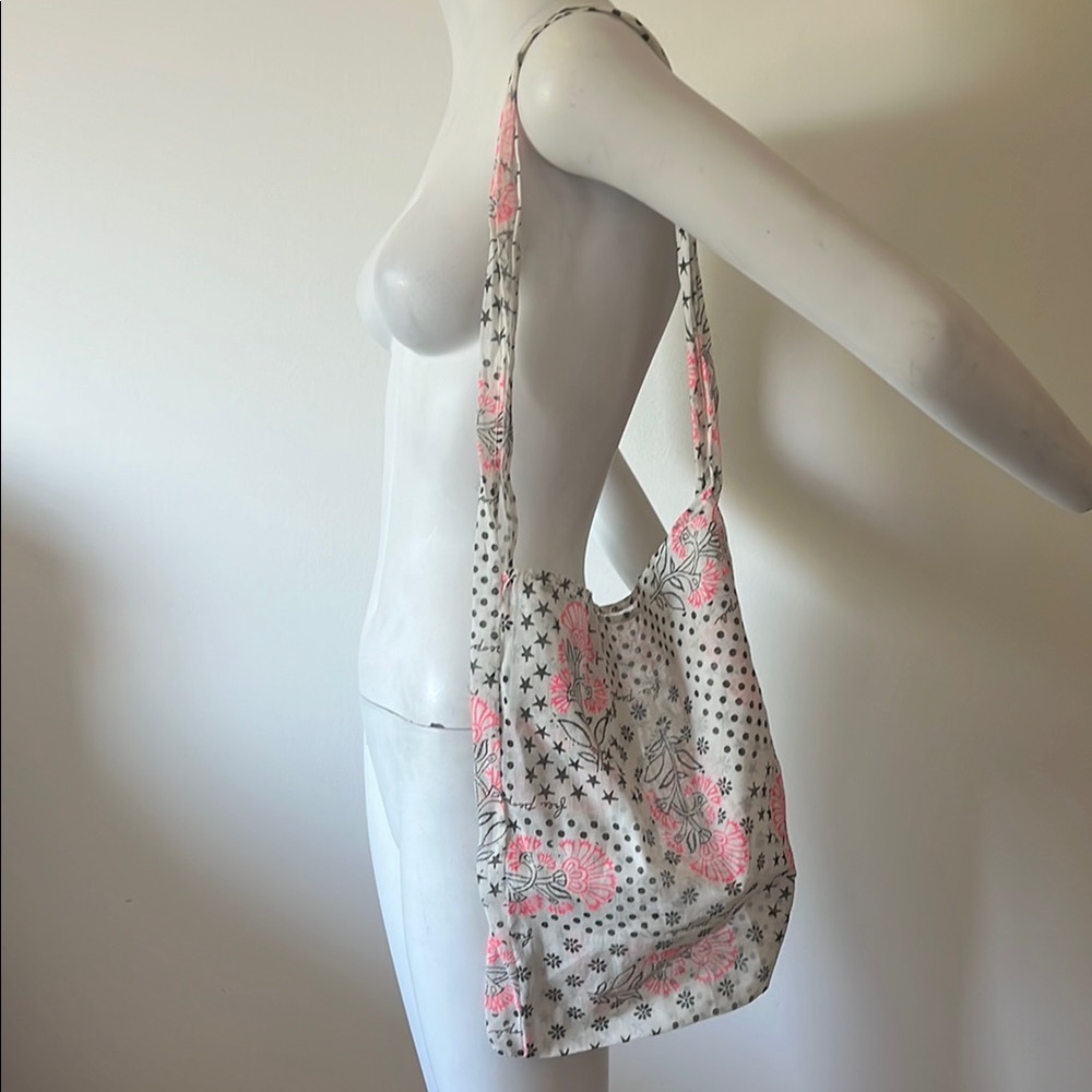 Free People Floral Pink and White Women's Bag new Without tag